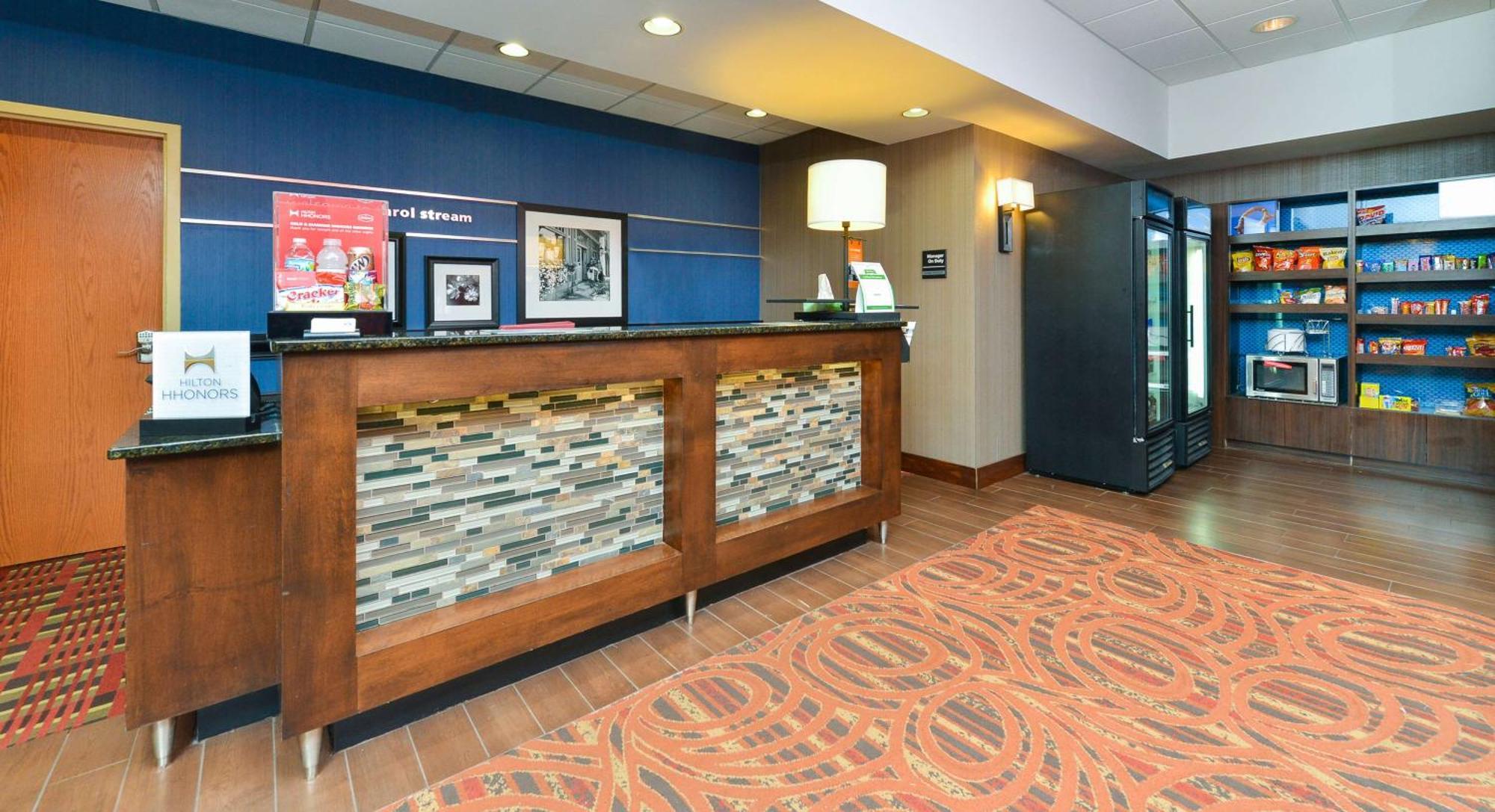 Hampton Inn Chicago-Carol Stream Eksteriør bilde